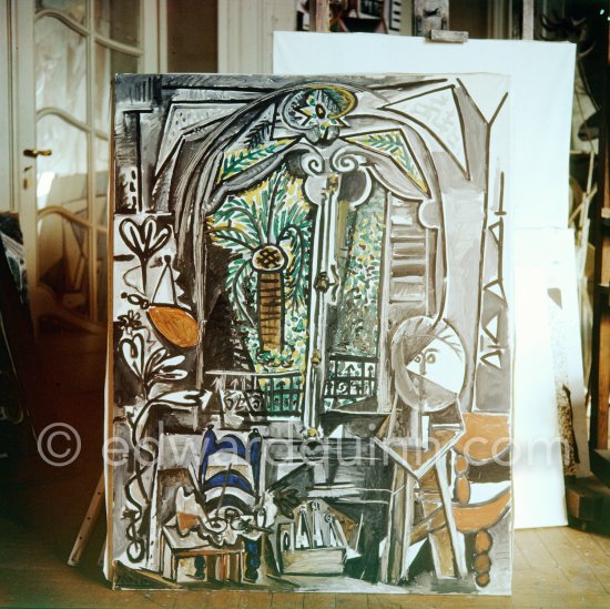 A view of the living room of La Californie, characteristic of his 1955-56 series of "interior landscapes". La Californie, Cannes 1956. - Photo by Edward Quinn