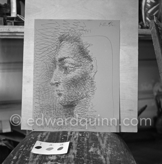 "Portrait de Jacqueline", La Californie, Cannes 1956. - Photo by Edward Quinn