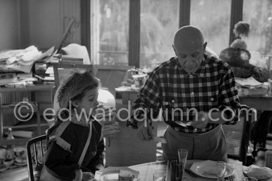 Pablo Picasso and Paloma at Christmas. "La Californie, Cannes" 1956. - Photo by Edward Quinn