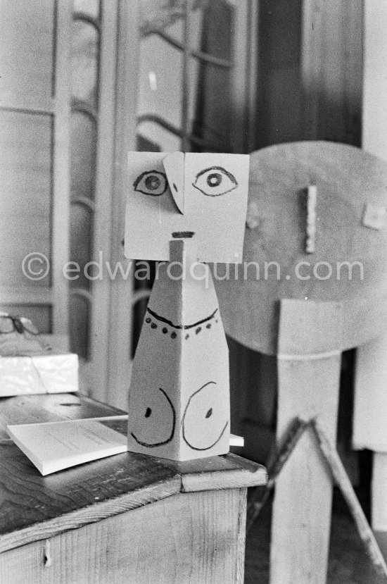 La Californie, Cannes 1957. - Photo by Edward Quinn