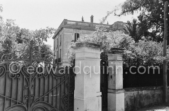La Californie. Today: Pavillon de Flore, 22 Avenue de Coste Belle. Cannes 1957. - Photo by Edward Quinn