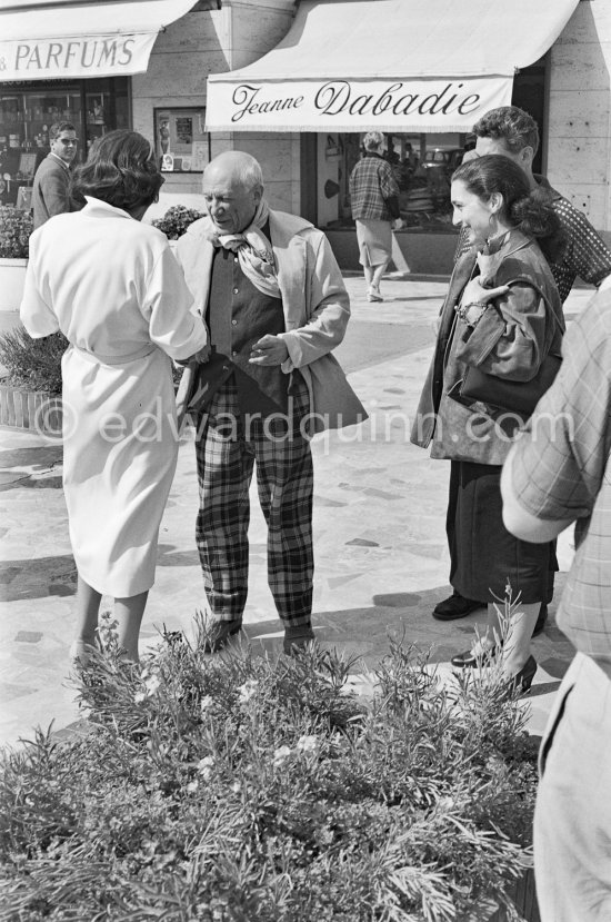 Jacqueline and Pablo Picasso. La Croisette, Cannes 1957. - Photo by Edward Quinn