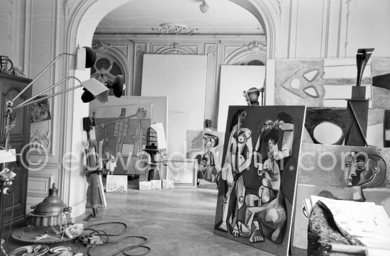 La Californie, Cannes 1958. - Photo by Edward Quinn
