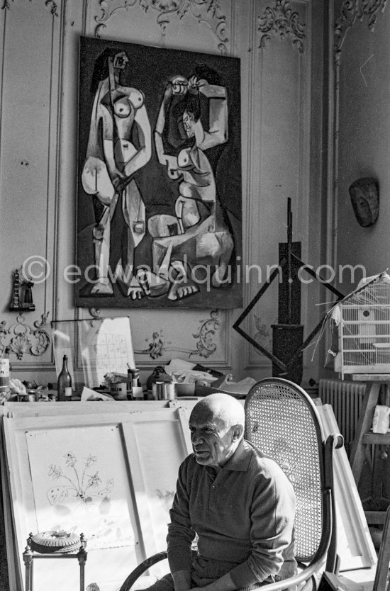 Pablo Picasso on the occasion of the visit of Clive Bell. La Californie, Cannes 1958. - Photo by Edward Quinn