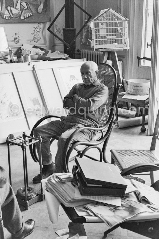 Pablo Picasso on the occasion of the visit of Clive Bell. La Californie, Cannes 1958. - Photo by Edward Quinn