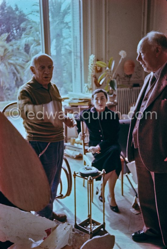 Pablo Picasso and Jacqueline with English art critic Clive Bell. La Californie, Cannes 1958. - Photo by Edward Quinn