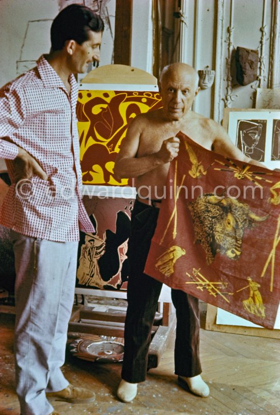Pablo Picasso and Edward Quinn. Photo probably by Jacqueline Roque. La Californie, Cannes 1959. - Photo by Edward Quinn