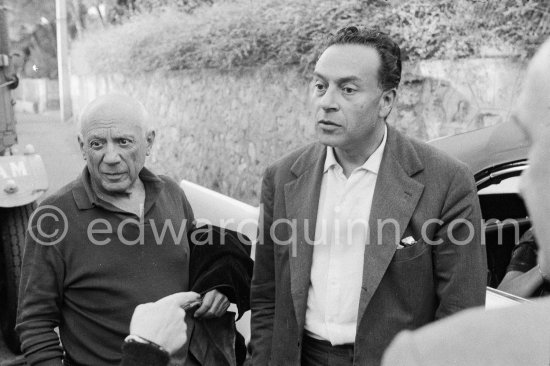 Pablo Picasso and Renato Guttuso. At Villa Santo Sospir of Francine Weisweiller. Saint-Jean-Cap-Ferrat 1959. - Photo by Edward Quinn