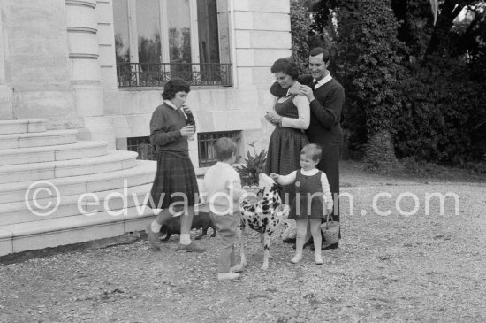 - Photo by Edward Quinn