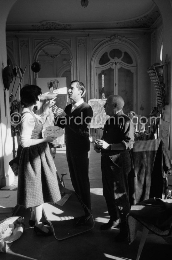 Pablo Picasso, Luis Miguel Dominguin and his wife Lucia Bosè. La Californie, Cannes 1959. - Photo by Edward Quinn