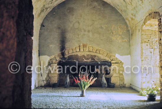 Inside of Château de Vauvenargues, Vauverargues 1960. - Photo by Edward Quinn