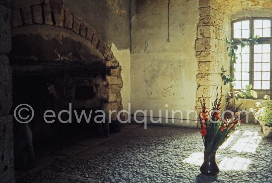 Inside of Château de Vauvenargues 1960. - Photo by Edward Quinn