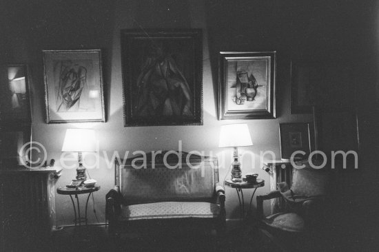 At Douglas Cooper's Château de Castille, Uzès 1960. - Photo by Edward Quinn