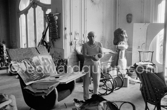Pablo Picasso at La Californie, Cannes 8.9.1960. - Photo by Edward Quinn