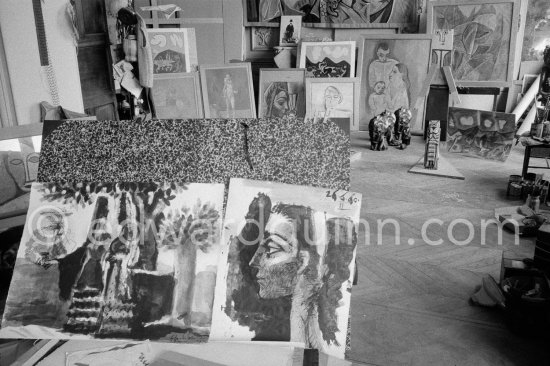 A studio at La Californie, Cannes 1960. - Photo by Edward Quinn