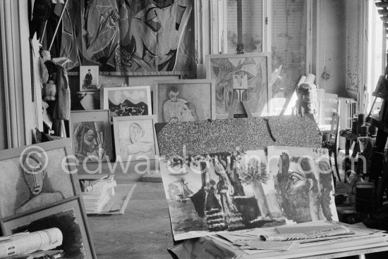A studio at La Californie, Cannes 8.9.1960. - Photo by Edward Quinn
