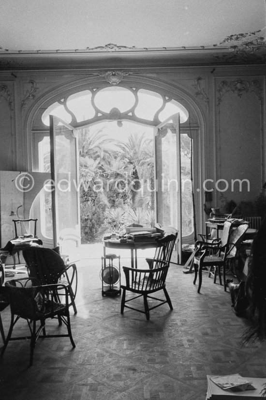 A studio at La Californie, Cannes 8.9.1960. - Photo by Edward Quinn