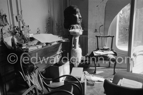 La Californie, Cannes 1960. - Photo by Edward Quinn