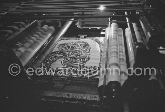 Hidalgo Arnéra's printing press with a Pablo Picasso linocut. Vallauris 1960. - Photo by Edward Quinn