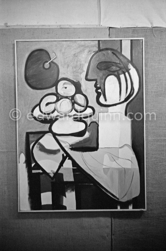 Vallauris exhibition 1961. - Photo by Edward Quinn