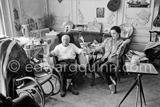 Picasso and Jacqueline. She is wearing a blouse made from a textile designed by Picasso. La Californie, Cannes, Easter (Good friday) 31.3.1961. - Photo by Edward Quinn