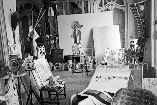 La Californie, Cannes 1961. - Photo by Edward Quinn