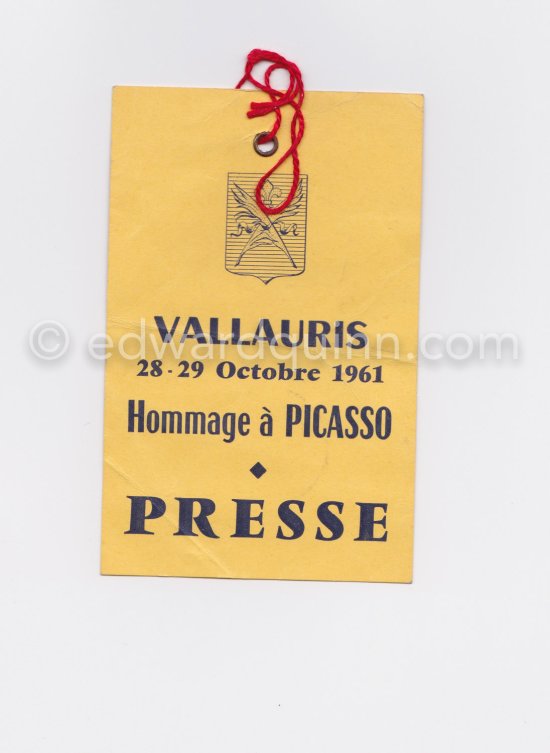 Press card for "Hommage à Pablo Picasso", the festivities put on in Pablo Picasso's honor for the 80th birthday. Vallauris/Nice 28-29 Oct 1961. - Photo by Edward Quinn