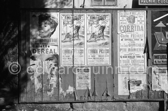 Poster for the annual bullfight put on in Pablo Picasso's honor (not the 80th birthday festivities bullfight). Vallauris 6.8.1961. - Photo by Edward Quinn