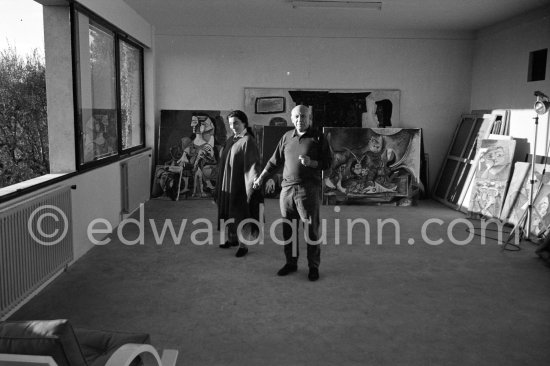 Pablo Picasso and Jacqueline. Mas Notre-Dame-de-Vie, Mougins 1962. - Photo by Edward Quinn