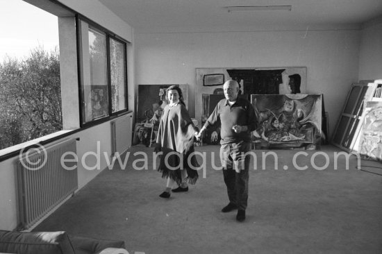 Pablo Picasso and Jacqueline. Mas Notre-Dame-de-Vie, Mougins 1962. - Photo by Edward Quinn