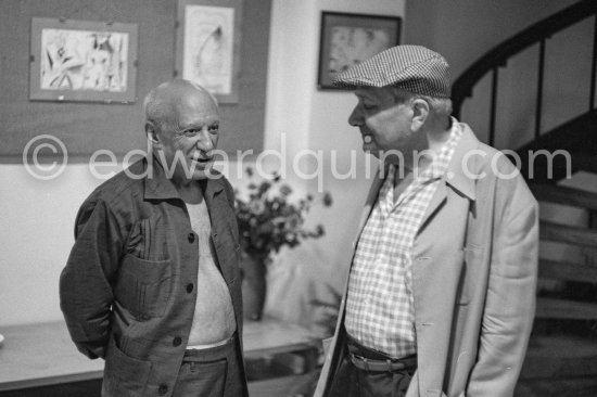 Pablo Picasso and Alberto Magnelli. Exhibition "Les Déjeuners". Dessins originaux de Pablo Picasso, Galerie Madoura. Cannes 1962. - Photo by Edward Quinn