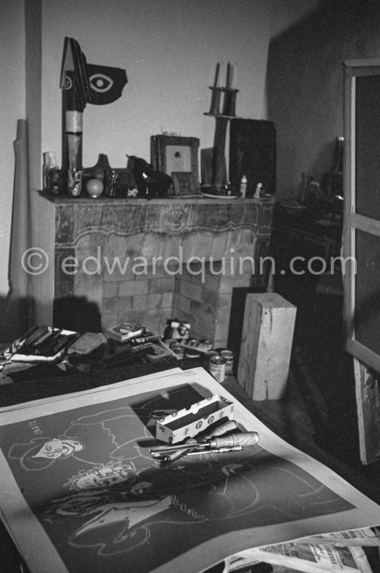 Pablo Picasso’s linocut instruments. Mas Notre-Dame-de-Vie, Mougins 1964. - Photo by Edward Quinn