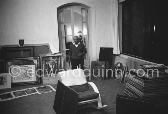 - Photo by Edward Quinn