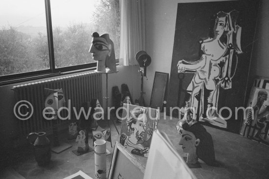 Mas Notre-Dame-de-Vie, Mougins 1964. - Photo by Edward Quinn