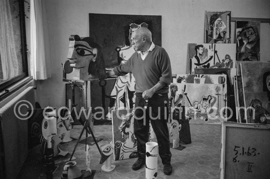 Pablo Picasso at Mas Notre-Dame-de-Vie, Mougins 1964. - Photo by Edward Quinn