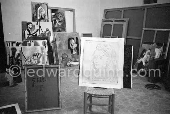 Mas Notre-Dame-de-Vie, Mougins 1964. - Photo by Edward Quinn