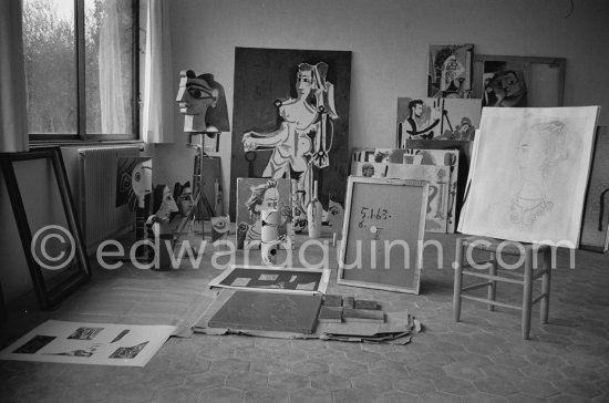 Mas Notre-Dame-de-Vie, Mougins 1964. - Photo by Edward Quinn