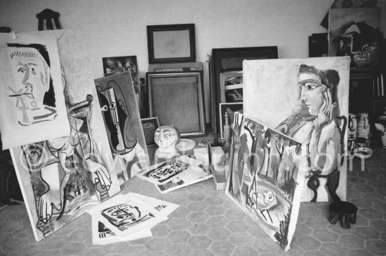 Mas Notre-Dame-de-Vie, Mougins Oct. 1964. - Photo by Edward Quinn