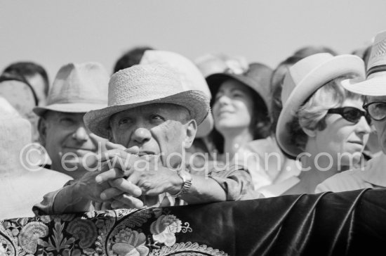 Pablo Picasso attending a bullfight. Pablo Picasso attending a bullfight. Not identified lady on the right. Fréjus 1965. (Photos of this bullfight in the bull ring see "Miscellaneous") - Photo by Edward Quinn