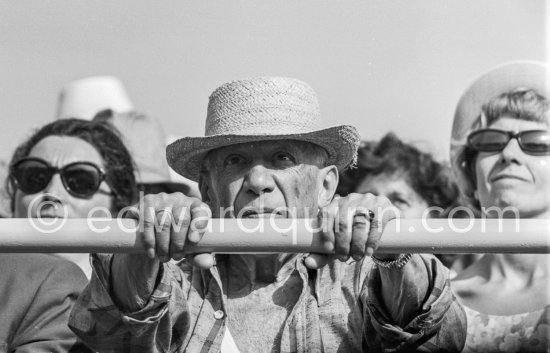 Pablo Picasso attending a bullfight. Not identified lady on the right. Fréjus 1965. (Photos of this bullfight in the bull ring see "Miscellaneous") - Photo by Edward Quinn