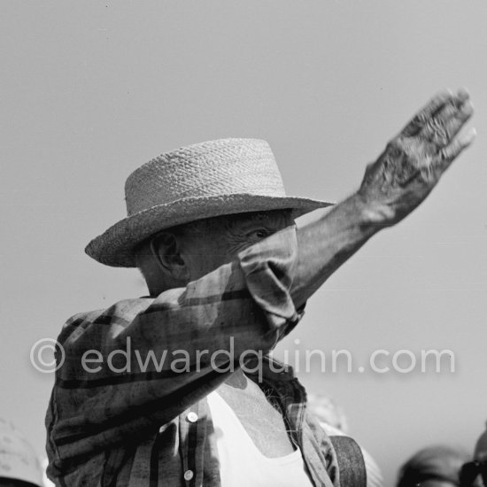 Pablo Picasso attending a bullfight, Fréjus 1965. (Photos of this bullfight in the bull ring see "Miscellaneous") - Photo by Edward Quinn