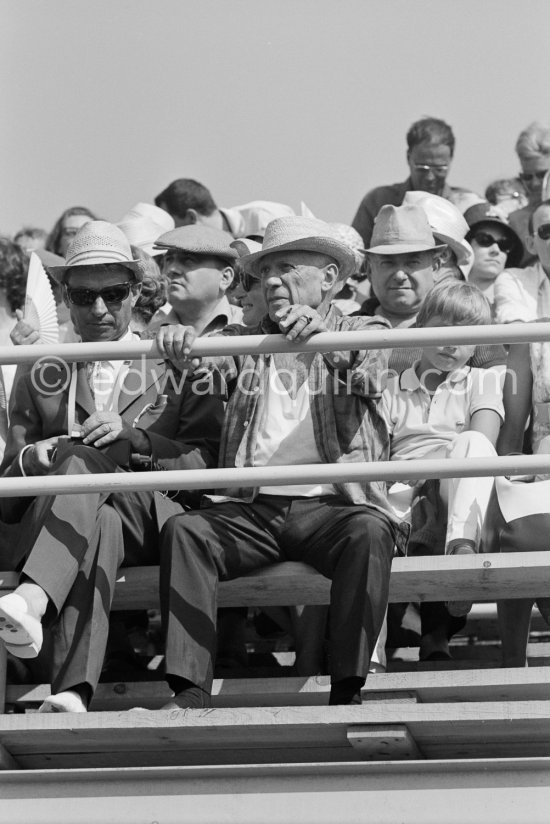 - Photo by Edward Quinn