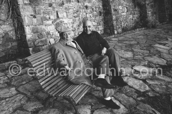 Pablo Picasso and Dr. Jacques Hepp, the surgeon who operated on him, in the gardens of Mas Notre-Dame-de-Vie. First photos after surgery at British-American Hospital in Paris. Mougins 1965. - Photo by Edward Quinn