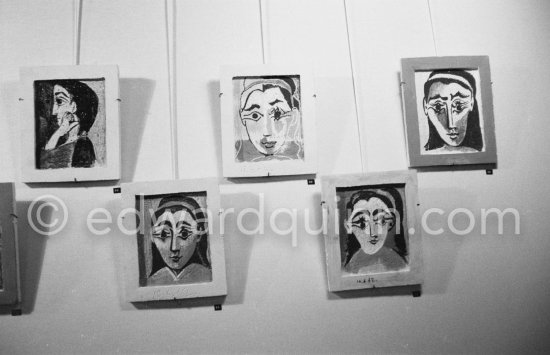 Exhibition "Vingt ans de Céramiques chez Madoura 1946-1966. Pablo Picasso". Vallauris 1966. - Photo by Edward Quinn