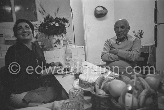 Pablo Picasso at the birthday dinner for Jacqueline (24.2.66). Mas Notre-Dame-de-Vie, Mougins 1966. - Photo by Edward Quinn