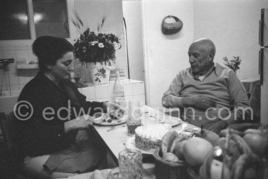 Pablo Picasso at the birthday dinner for Jacqueline (24.2.66). Mas Notre-Dame-de-Vie, Mougins 1966. - Photo by Edward Quinn
