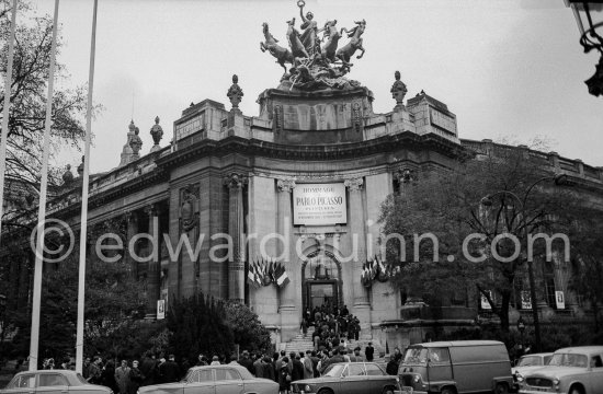 "Hommage à Pablo Picasso. Peintures" Exposition Galeries nationales du Grand Palais. 19.11.1966-12.2.1967 - Photo by Edward Quinn
