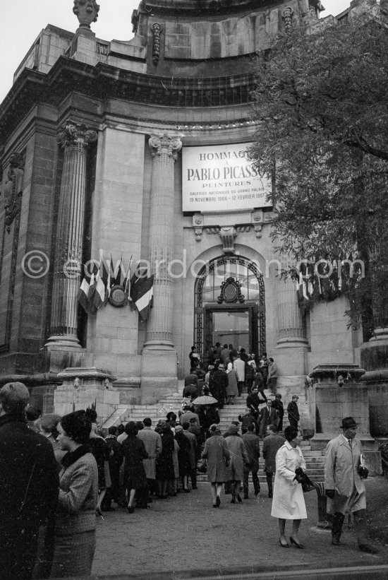 "Hommage à Pablo Picasso. Peintures", Exposition Galeries nationales du Grand Palais. 19.11.1966-12.2.1967 - Photo by Edward Quinn