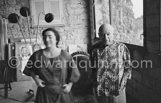 Pablo Picasso and Jacqueline. Mas Notre-Dame-de-Vie, Mougins 1967. - Photo by Edward Quinn