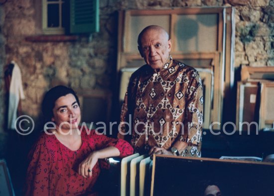 Pablo Picasso and Jacqueline. Mas Notre-Dame-de-Vie, Mougins 1967. - Photo by Edward Quinn